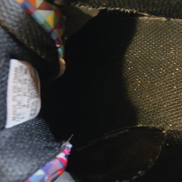 Colorful Geometric Pattern Sneakers - Picture 5 of 6